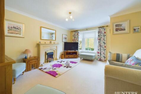 CAM03792G0-PR0165-STILL015.jpg
