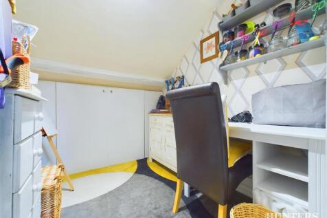 CAM03792G0-PR0197-STILL007.jpg
