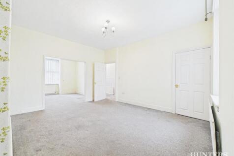 CAM03792G0-PR0202-STILL005.jpg