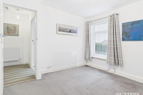 CAM03792G0-PR0204-STILL013.jpg