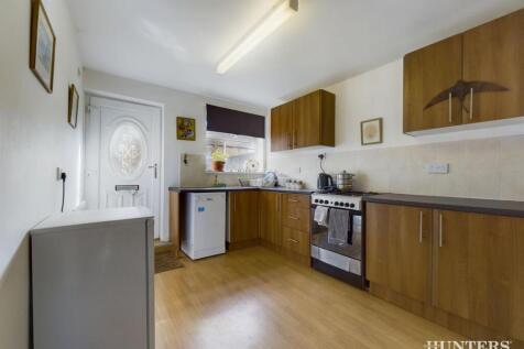 CAM01051G0-PR0069-STILL009.jpg