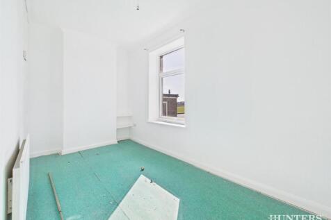 CAM03792G0-PR0208-STILL007.jpg