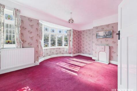 CAM03792G0-PR0210-STILL003.jpg