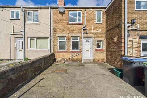 CAM03792G0-PR0209-STILL015.jpg