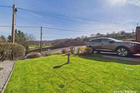 CAM03792G0-PR0212-STILL023.jpg