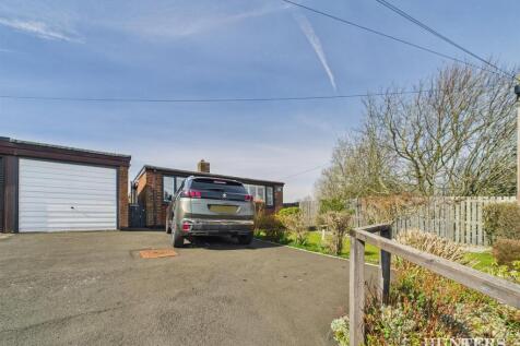 CAM03792G0-PR0212-STILL024.jpg