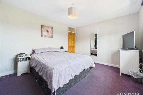 CAM03792G0-PR0244-STILL014.jpg