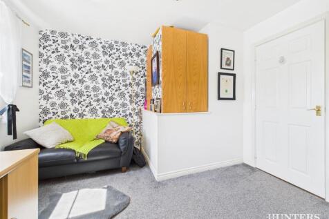 CAM03792G0-PR0247-STILL034.jpg