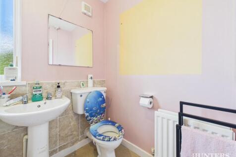 CAM03792G0-PR0252-STILL012.jpg