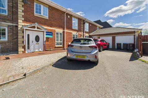 CAM03792G0-PR0253-STILL039.jpg