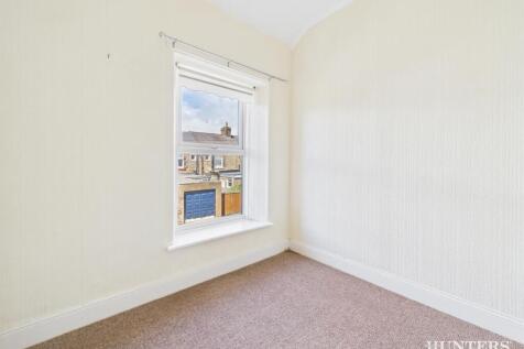 CAM03792G0-PR0257-STILL008.jpg