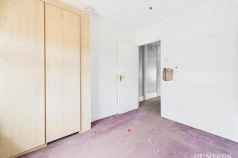 CAM03792G0-PR0264-STILL012.jpg