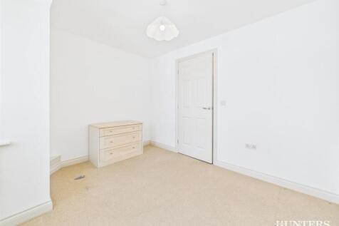 CAM03792G0-PR0269-STILL003.jpg