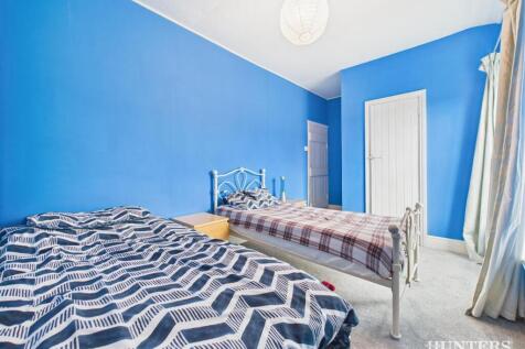 CAM03792G0-PR0278-STILL014.jpg