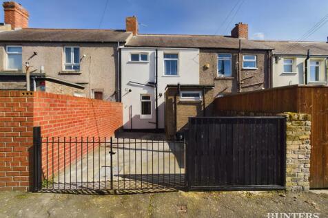 CAM01051G0-PR0077-STILL013.jpg