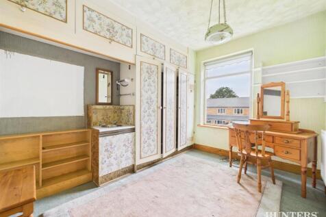 CAM03792G0-PR0306-STILL014.jpg