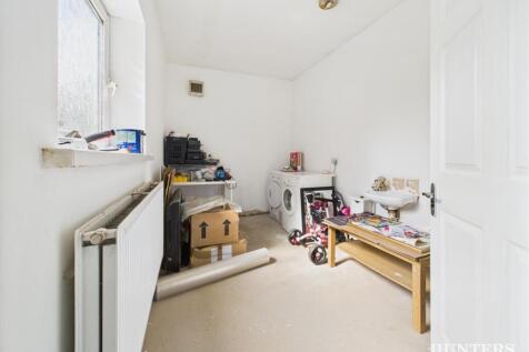 CAM03792G0-PR0290-STILL008.jpg