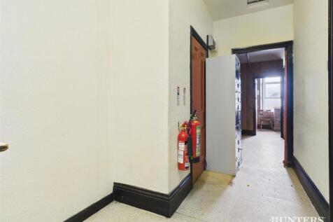 CAM03792G0-PR0336-STILL025.jpg