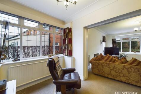 CAM01051G0-PR0053-STILL014.jpg