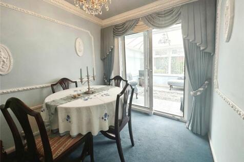Dining Room/Bedroom3
