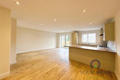 Kitchen/ Living Room