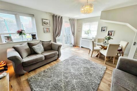 Lounge/Kitchen