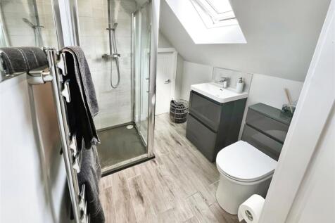 Bed 1 En Suite