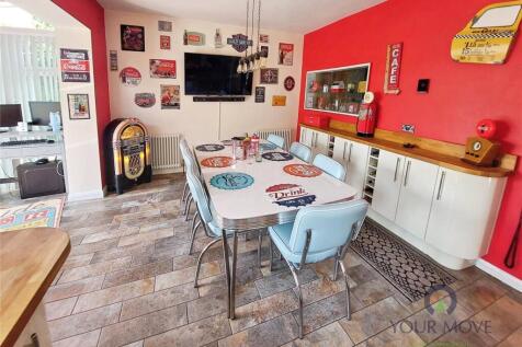 Open Plan Kitchen 3
