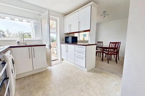 Fitted Kitchen/Dining Room