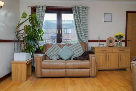 Living Room overlooking Front Garden