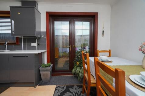 Kitchen/Dining Area with Direct Garden Access