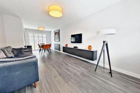 Living/Dining Room