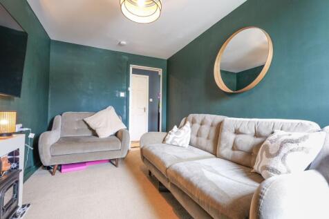 Wide dimensions for modern living