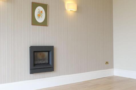 Feature Electric Fireplace