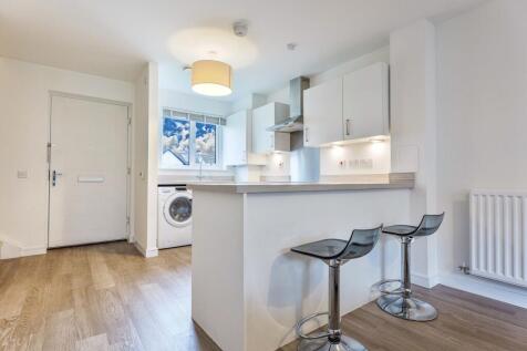Open Plan Kitchen/Lounge and Dining Area