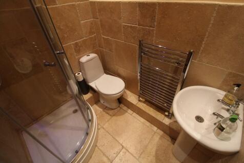 SHOWER ROOM/WC