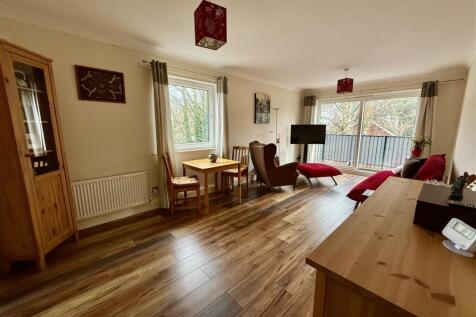 LOUNGE &amp; DINER