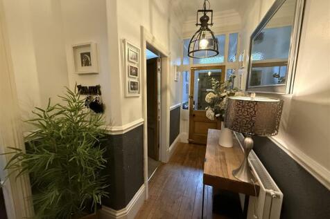 RECEPTION HALLWAY