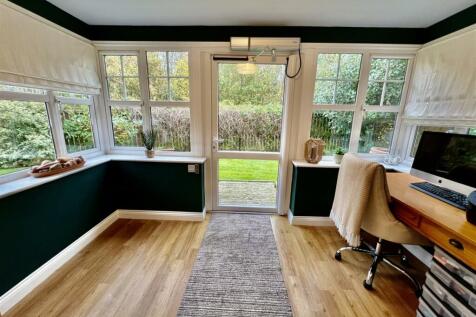 GARDEN ROOM