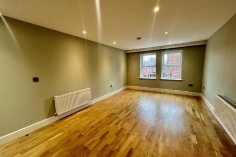 LOUNGE/DINER/KITCHEN