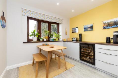 BREAKFAST ROOM