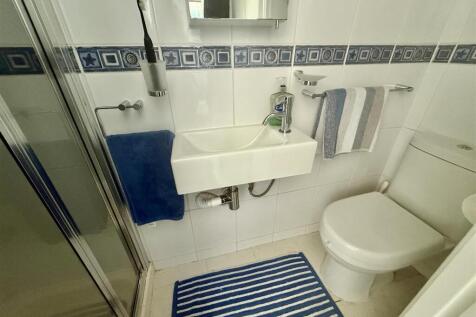 BED TWO ENSUITE