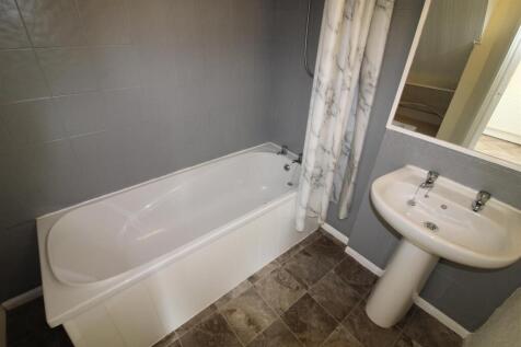 BATHROOM/WC