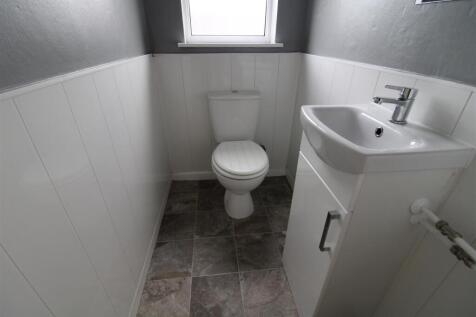 SEPARATE WC