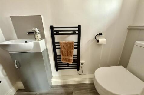 CLOAKS/WC