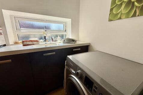 UTILITY ROOM/WC