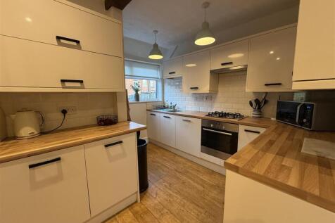 KITCHEN &amp; DINING AREA
