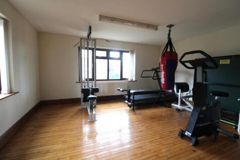 BEDROOM FIVE/GYM