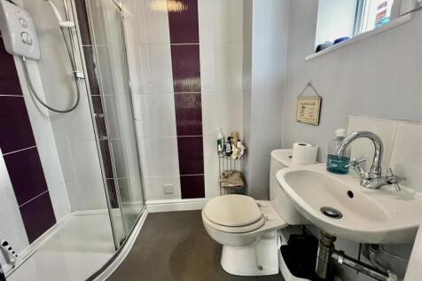 EN SUITE BED 2