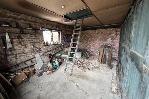 GARAGE INTERNAL